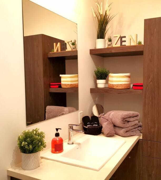 Penthouse With Free Indoor Parking Downtown Apartman Québec Kültér fotó